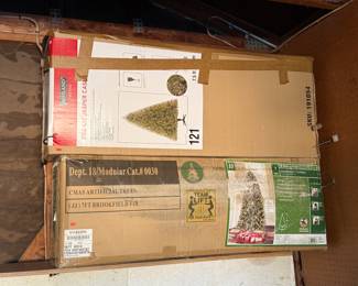 Ready for Xmas 2 in box Xmas trees
7 & 7.5 feet tall Xmas trees