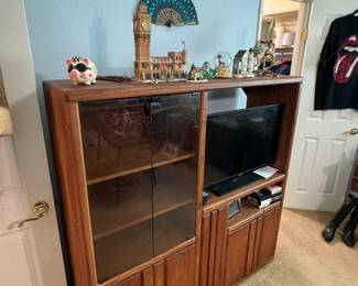 Nice TV entertainment center