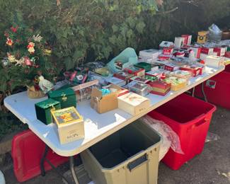 Great assortment of Xmas ornaments 