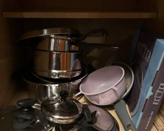 Pots and pans, grill pan, strainer