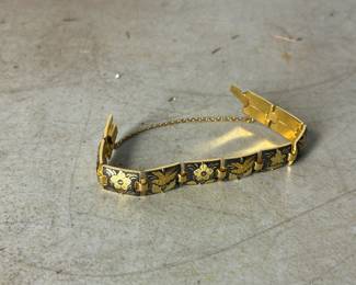 Costume bracelet