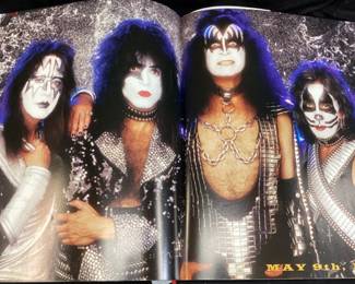2 KISS CONCERT T SHIRTS & 3 PROGRAMS, 1996-97 ALIVE WORLDWIDE T & PROGRAM, 2000 FAREWELL T & PROGRAM, END OF THE WORLD PROGRAM, RIP ACE FREHLEY