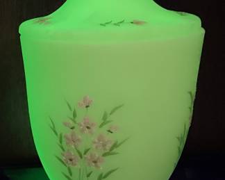 1970s FENTON CUSTARD SATIN URANIUM LIDDED CANDY JAR, SIGNED GWEN MOORE