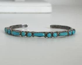 Vintage Native American Sterling Silver with Turquoise Stones Cuff Style Bracelet (9.5 Grams)