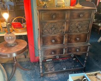 Bedroom, chest of drawers needs TLC