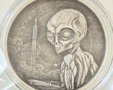 1 Ounce .999 Fine Silver Alien Issued by the Republic of Ghana in 2021 - Antiqued Finish