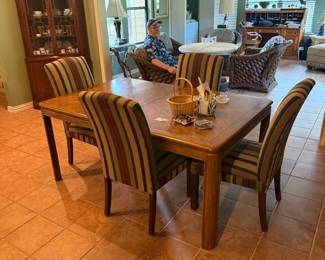 dining table chairs