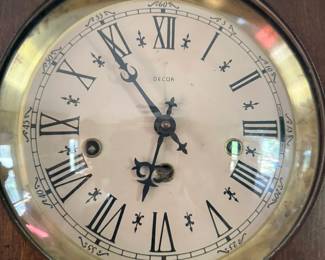Face of the wall clock