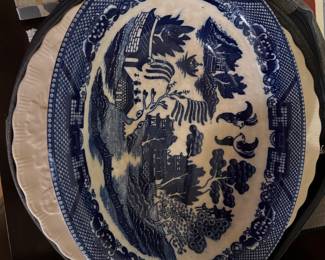Vintage Blue Willow Platter – Made in Japan (c.1950s