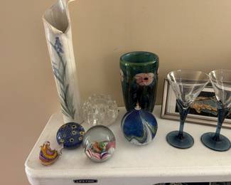 great decorative accessories throughout.