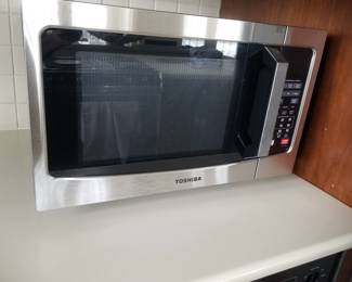 Toshiba microwave oven