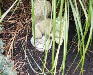 Squirrel garden decor