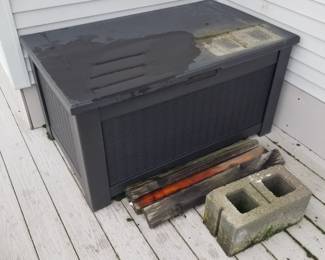 Deck box