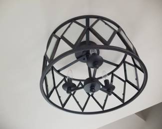 Ceiling light fixture