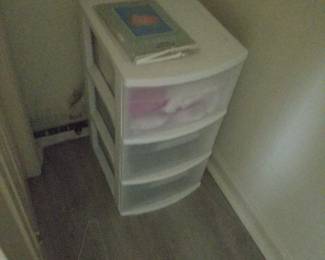 Plastic storage chest