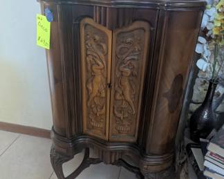 Art Deco cabinet