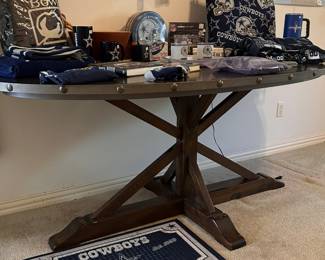 solid wood oval medieval style table, unique!!!!