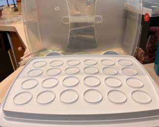 nice cupcake travel case