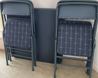 very nice card table set with 4 chairs