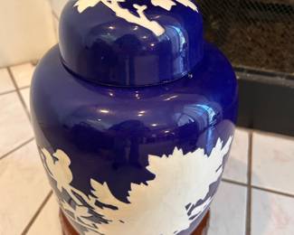 lovely blue and white ginger jar on carved wood base
