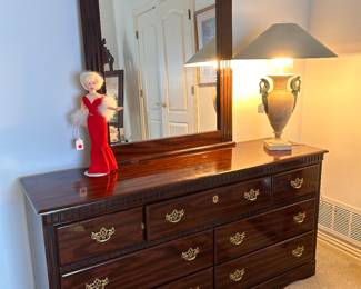 and 7 drawer dresser with mirror