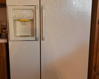older model HOTPOINT side X side fridge, great for garage or extra storage for holiday season