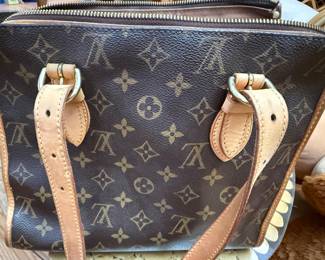 LOUIS VUITTON POCKETBOOK