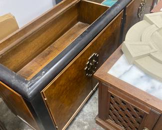Base for Asian cabinet