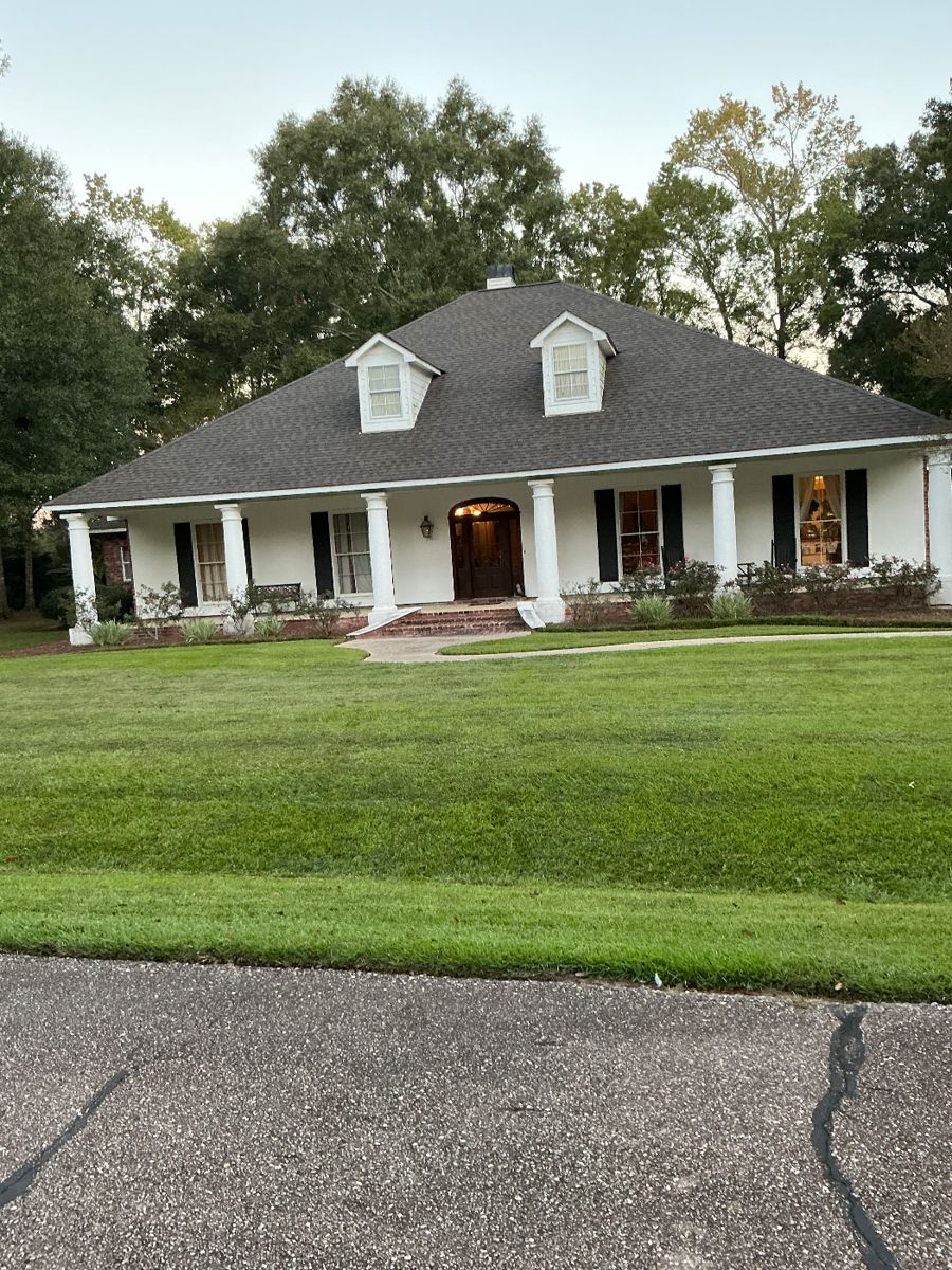 This beautiful house up in Baton Rouge will be on the market during our Estate Sale.
