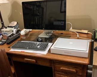 Apple computer monitor fairly new