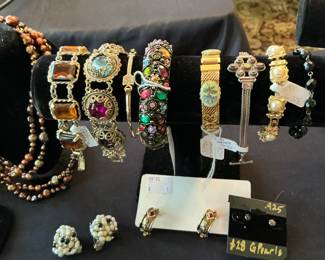 Last, but not least a beautiful collection of jewelry