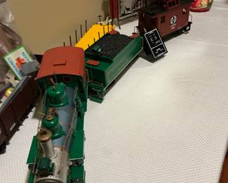 a train that actually rolls on the floor does work