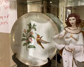 Franklin mint hummingbird plates Franklin mint porcelain doll with 24 karat gold