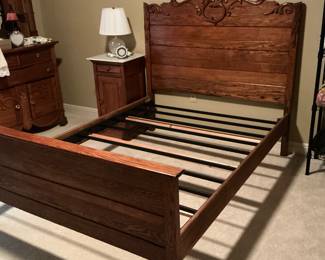 This is an antique tiger Oak full-size bed 1800s this bed is on pre-sale