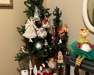 Collection from DEPARTMENT 56 Franklin Mint, all very impressed