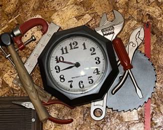Funky tool clock