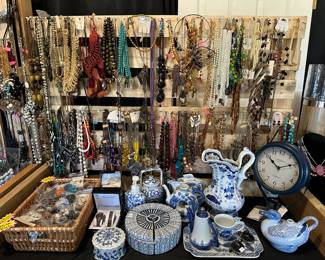 Estate Jewelry Collection—Vintage, Fashion, and Unique Pieces