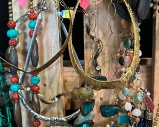 Estate Jewelry Collection—Vintage, Fashion, and Unique Pieces