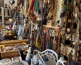 Estate Jewelry Collection—Vintage, Fashion, and Unique Pieces