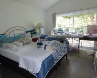 Towels, lines, blankets, table lamps.