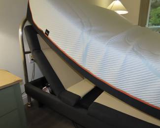 King size tempurpedic adjustable bed