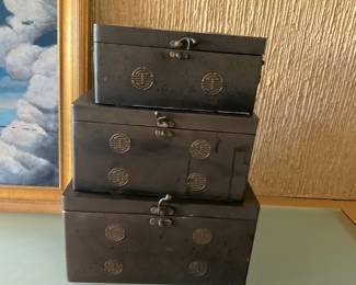 Chest set of 3