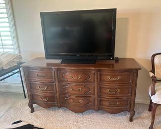 Dixie Provincial Style Walnut 9-Drawer Triple Dresser