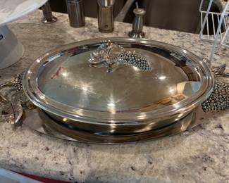 Godinger Oval Casserole Dish with Lid 