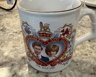 Prince Charles and Lady Diana 1981 commemorative mug