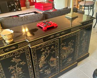 Drexel Heritage Hand Painted Chinoiserie Sideboard