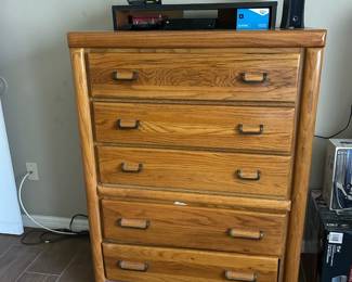 Oak upright dresser with 5 drawers