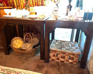 Pair of Henredon End tables