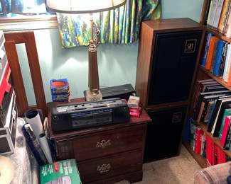 Night stand & Speakers