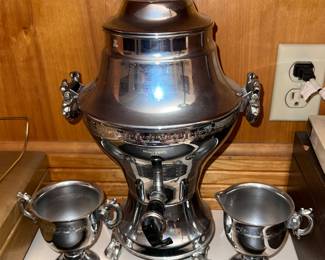 Vintage ornate united electric percolator Coffee Maker with creamer & sugar cups